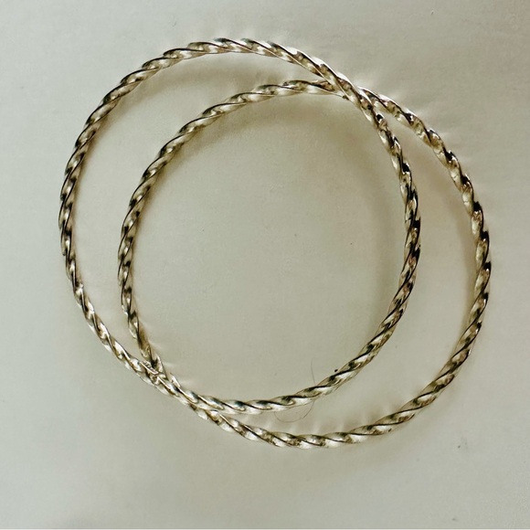 Twin Sterling Silver Dainty Twisted Bangle Bracelets, Signed FAS 925, 9g - Picture 3 of 7